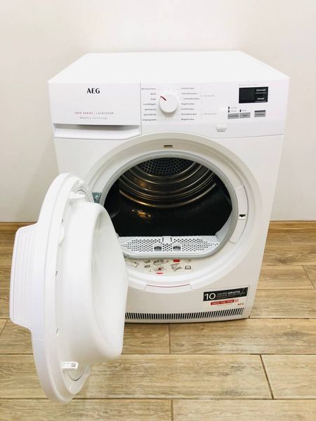 Сушильна машина AEG 7000 Series T7DB40680 700w 8 кг sn 75009026 000045414 фото
