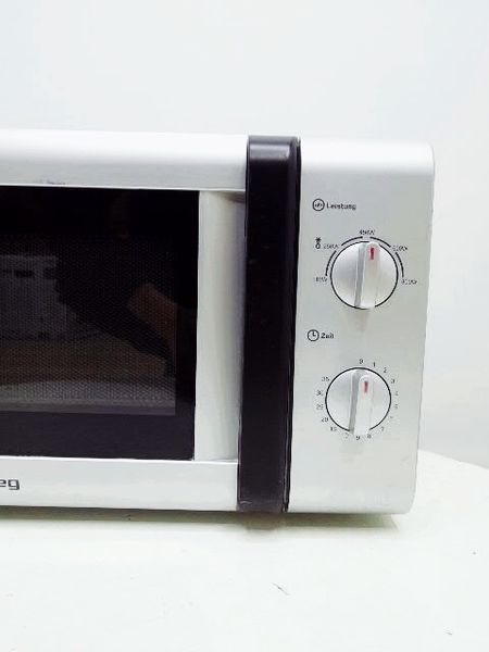 Микроволновая печь Privileg MM820CTB PM 000034967 фото
