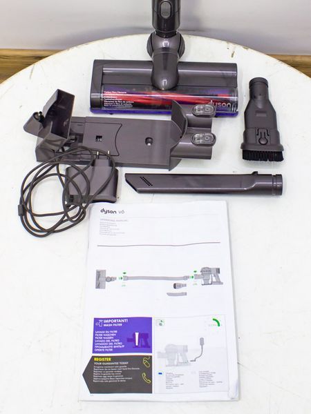 Пылесос вертикальный Dyson V6 Cord Free 000010991 фото