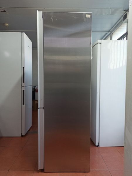 Холодильник двухкамерный Gaggenau SK270239 04 000036354 фото