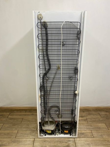 Холодильник двокамерний Electrolux ERB35252W8 150W 224+87л sn 81201813 n 398 000048422 фото