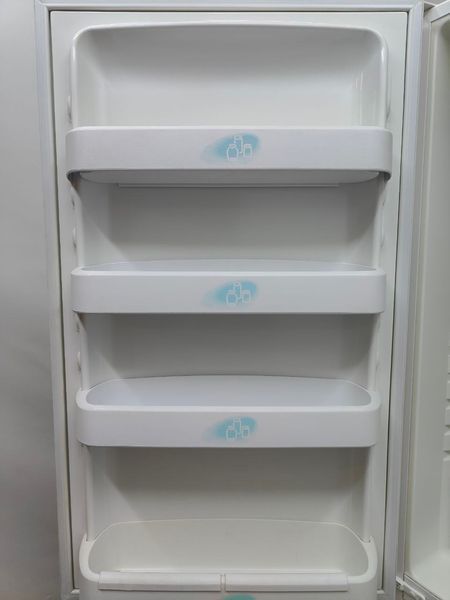 Холодильник двокамерний Electrolux ER8501B 160W 237+82л sn 14202483 n483 000050185 фото