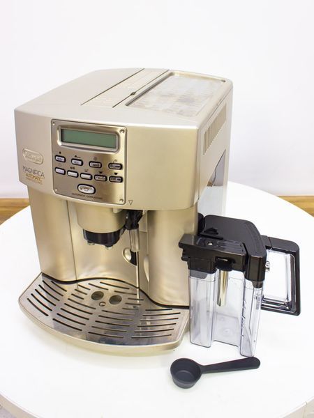 Кавоварка Delonghi Magnifica Automatica ESAM3500 S 1350W sn 91417 000013359 фото