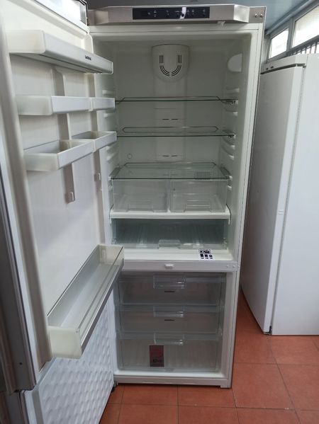Холодильник двухкамерный Gaggenau SK270239 04 000036354 фото