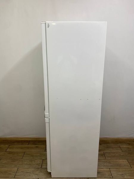 Холодильник двокамерний Electrolux ERB35252W8 150W 224+87л sn 81201813 n 398 000048422 фото