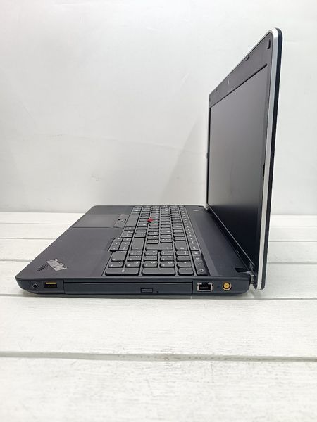Ноутбук Lenovo E535 15.6 HD бат до 3 годин 000053542 фото