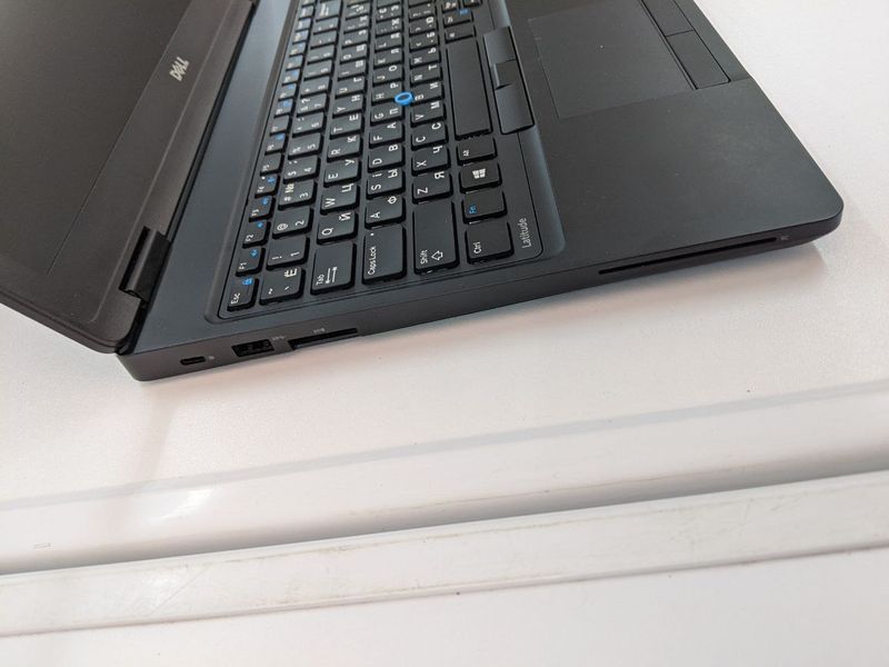 Ноутбук Dell Latitude 5580 000045905 фото