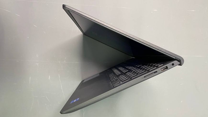 Ноутбук Dell Inspiron 3520 000046629 фото