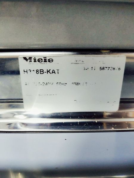 Электродуховка Miele H318B KAT 000039641 фото
