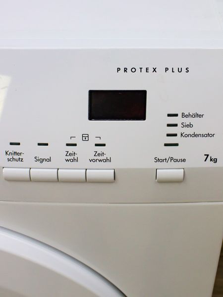 Сушильна машина AEG T65770IH4 900w 7 кг sn 60190605 000029007 фото