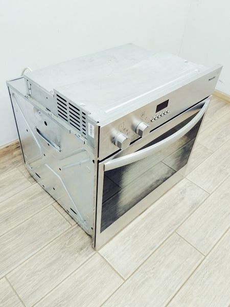 Электродуховка Miele H318B KAT 000039641 фото