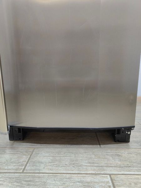 Холодильник двокамерний Husqvarna QT4619RFX8 194W 265+81л sn 82400668 n 406 000048430 фото