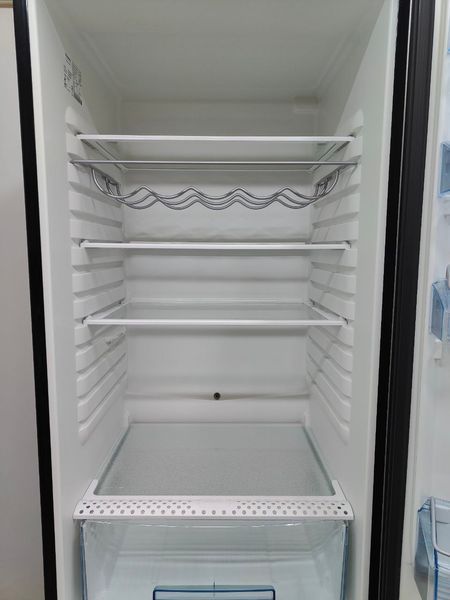 Холодильник двокамерний Husqvarna QT4619RFX8 194W 265+81л sn 82400668 n 406 000048430 фото