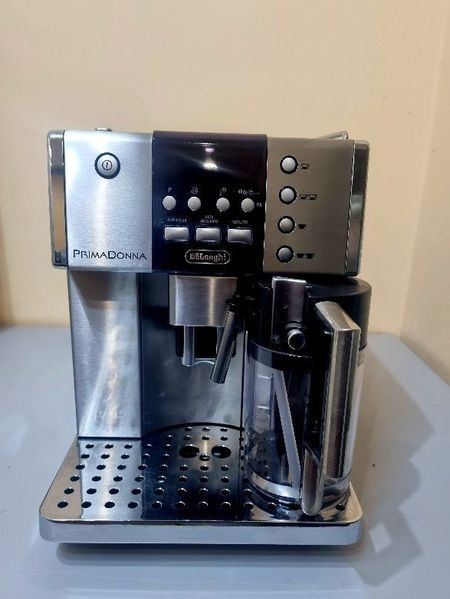 Кофемашина DeLonghi PrinaDonna ESAM6600 000037254 фото