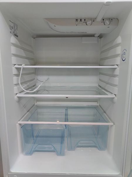 Холодильник двокамерний Electrolux ER8315B 150W 188+118л sn 61909597 n486 000050208 фото