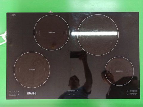 Варочная поверхность индукционная Miele KM 5757 000035253 фото