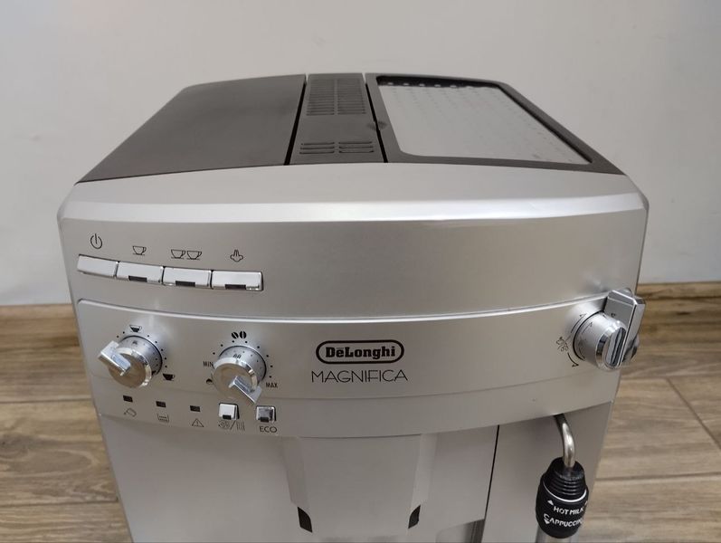 Кофемашина Delonghi Magnifica ESAM03 120 S sn 70825 000046927 фото