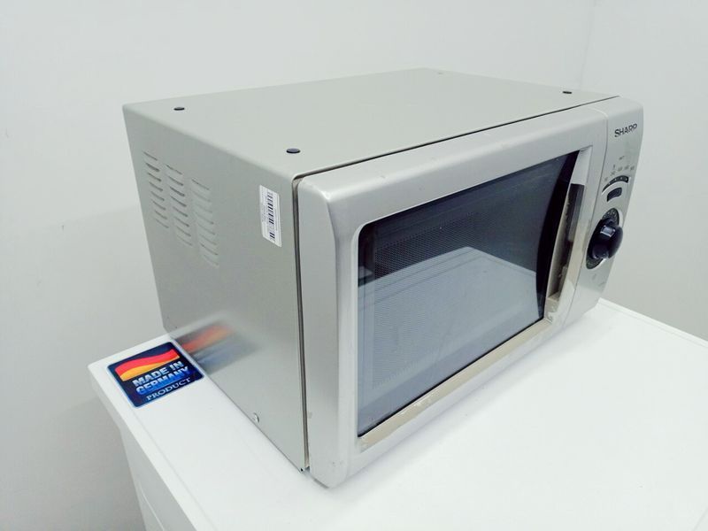 Мікрохвильова піч Sharp R 212U IN 1240w sn 020557769 000042862 фото