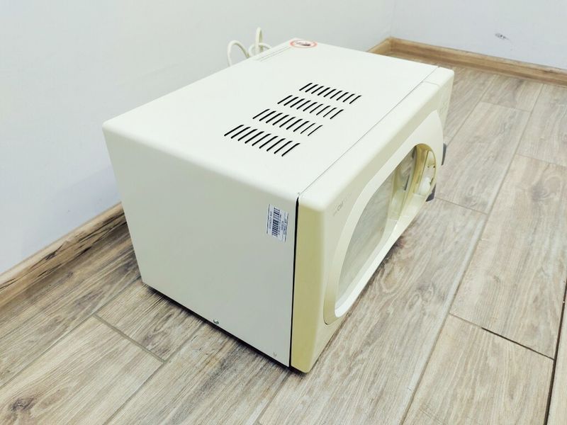 Микроволновая печь Clatronic MW 744 000035729 фото