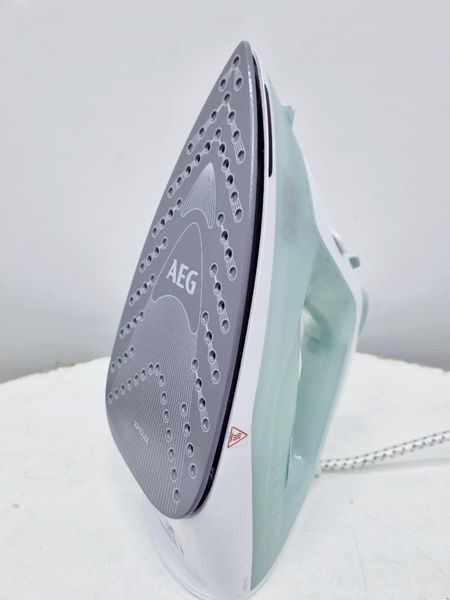 Утюг AEG DB1740LG 000033824 фото