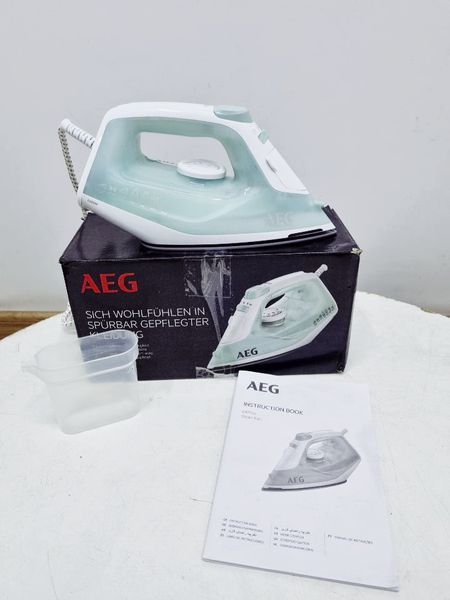 Утюг AEG DB1740LG 000033824 фото