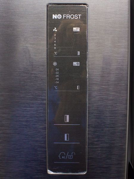 Холодильник SBS Hisense RS670N4BF3 000031272 фото