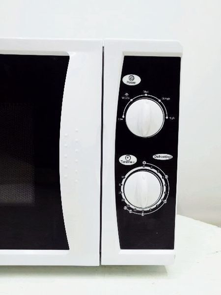 Мікрохвильова піч Clatronic MW 781 1050w 000034864 фото