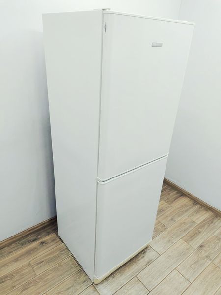 Холодильник двухкамерный Electrolux ERB34250W8 000045151 фото