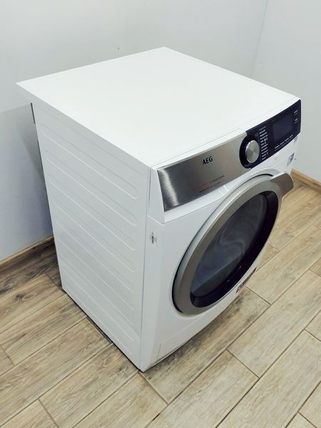 Сушильна машина AEG 8000 Series T8DE86685 700w 8 кг sn 80411766 000042697 фото