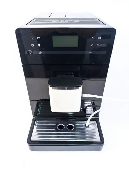 Кофемашина Premium CM5500 000041916 фото