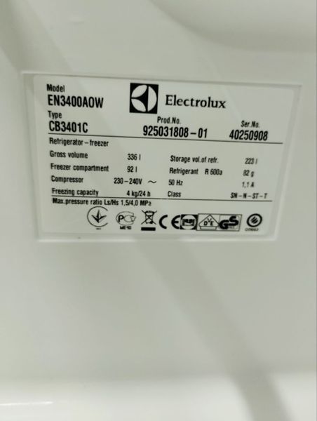 Холодильник двухкамерный Electrolux EN3400AOW 117W 223+92л sn 40250908 n376 000048017 фото