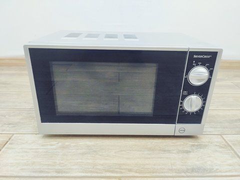 Мікрохвильова піч SilverCrest SMW 700 A1 1200w sn 038347 000039637 фото