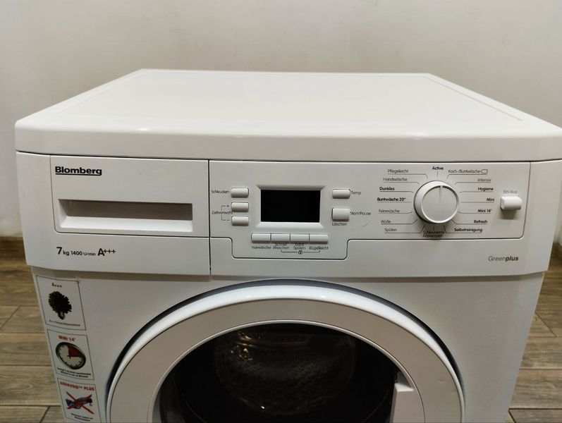 Стиральная машина Blomberg WNF7421WE30 2200w sn1340362903 000047582 фото