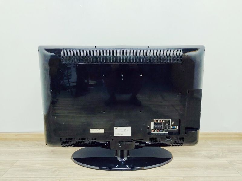 Телевизор 37 Samsung LE37M87BD LCD Full HD 000037348 фото