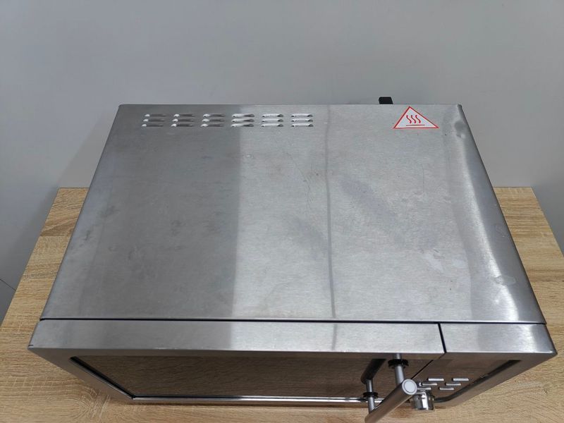 Микроволновая печь Medion MD12132 1300W sn 124600113349 000050692 фото