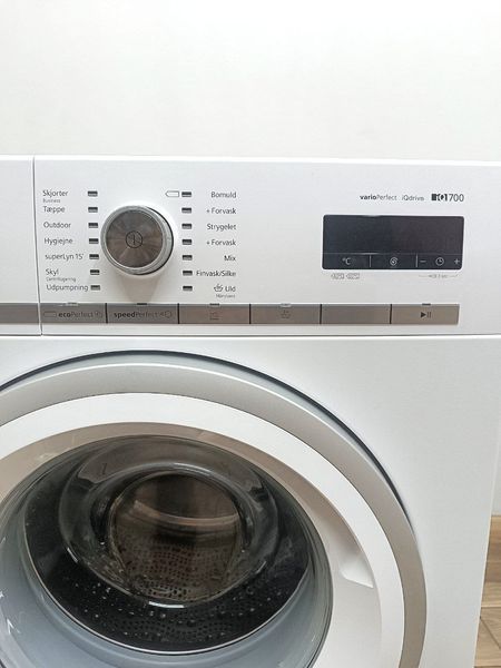 Стиральная машина Siemens WM14W447DN 2000W 8кг sn 200295 n 429 000049375 фото