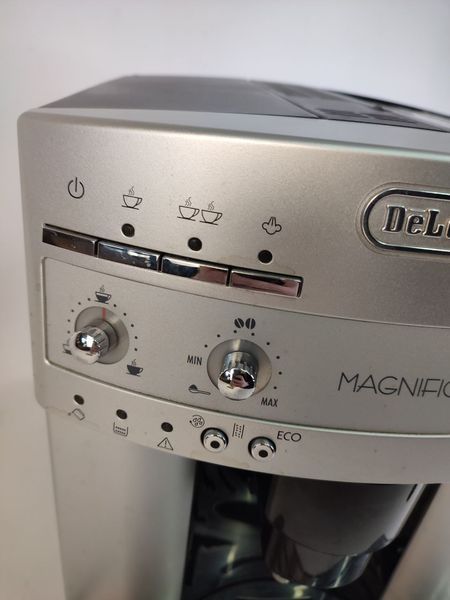 Кавомашина DeLonghi Magnifica ESAM3000 B 1450w sn 44322 212125DP14102413327 000043282 фото