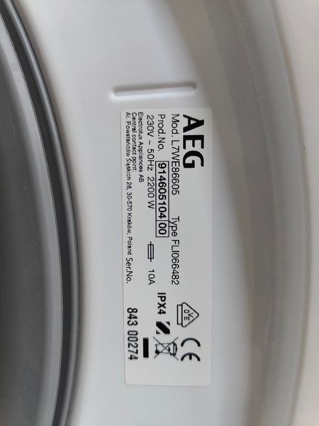Стиральная машина с сушкой AEG 7000Series Kombi L7WE86605 2200W 6 10 кг sn 84300274 000052357 фото