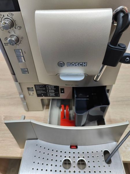 Кофемашина Bosh Vero Caffe CTES32 1600W sn 9307051287 000053475 фото