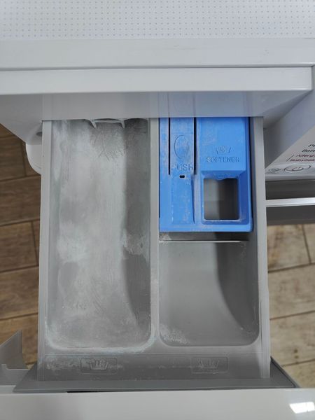 Пральна машина LG Steam Direct Drive F14WM9KS1 2100W 9кг sn 902PWTYKP017 000051735 фото