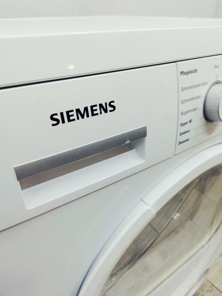 Сушильная машина Siemens IQ500 WT46E375EX 27 000045415 фото
