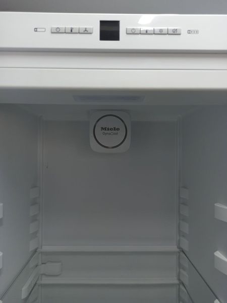 Холодильник двухкамерный Miele KFN 29132 D ws 000036370 фото