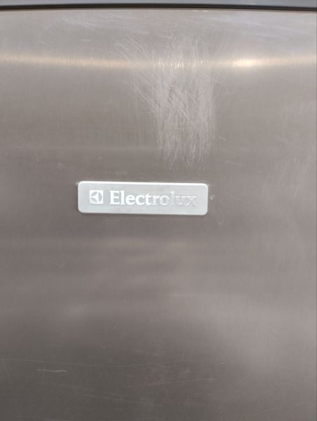 Холодильник Electrolux ERE34400X sn 74304195 n 369 000047101 фото