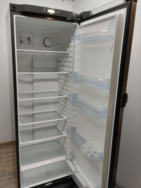 Холодильник Electrolux ERE34400X sn 74304195 n 369 000047101 фото