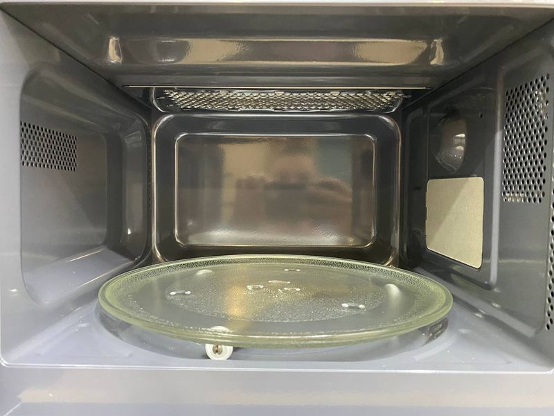Мікрохвильова піч вбудована Bosch BEL620MB3 01 1270W sn 0304080753 000048292 фото