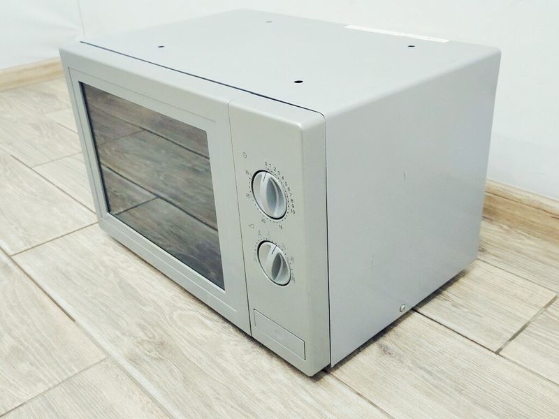 Мікрохвильова піч Life WP700L 1200w sn S022143670436 000040629 фото