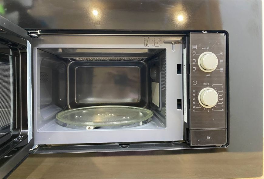 Мікрохвильова піч вбудована Bosch BEL620MB3 01 1270W sn 0304080753 000048292 фото