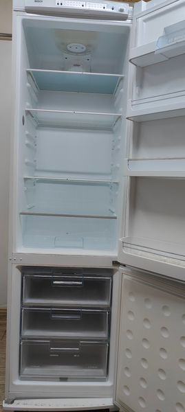 Холодильник Bosch KGS39V01 01 160W 262+84л sn 870401047 n663 000053973 фото