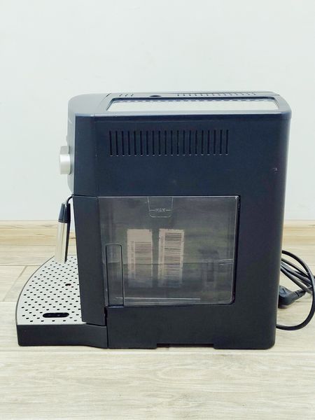 Кавомашина AEG Caffe Silenzio CS 5000 1350w sn 72700674 000043484 фото