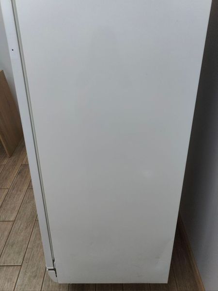 Морозильная камера Electrolux EUC31250W 100W 267л sn 74104243 n 459 000049670 фото
